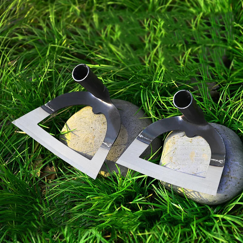 Tuščiavidurių kaplių ravėjimo grėblys Darbo jėgą taupantis ravėjimas ir dirvos purenimas artefaktas Akėčios Rankinis plieninis ravėjimo kaplis Kultis ūkio įrankis Sodininkystė