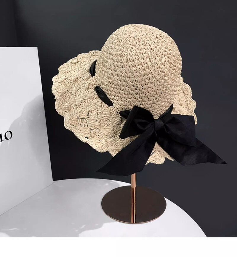 Vasarinė šiaudinė skrybėlė moterims su juostele, rankomis megzta kepure Aukštos klasės plataus krašto skrybėlė nuo saulės spindulių apsauganti paplūdimio kepurė