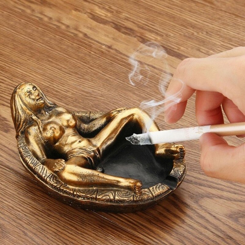 Tuhatoos Kuum Tüdruk Ilu Vannitamine Liivatööriist Sisustus Hotelli kodu Elutoa kaunistamine loominguline sigari tuhatoos