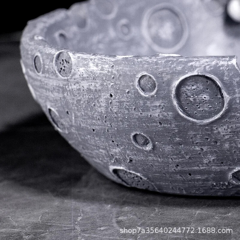 Scrumieră astronaut personalizată la modă Sala de biliard Zona de fumat Accesorii decorative de birou Depozitare Scrumieră portabilă