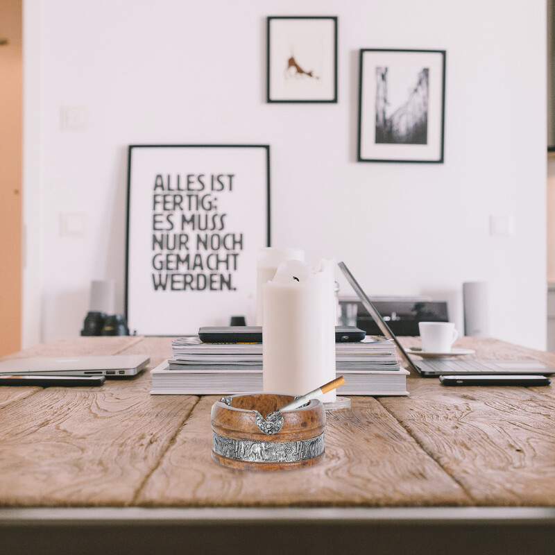 Suport pentru scrumieră Funingine din lemn Acasă Decorat retro Vertical Gospodărie Desktop Bărbați Decor birou