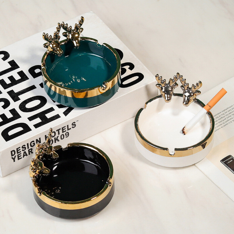 Ümmargune kullatud hirvede tuhatoos Armas loomakeraamiline tuhatoos Kontori elutoa kaunistus lauaarvuti hoiukarp Kingikunsti kaunistus