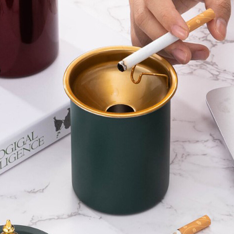 Scrumieră din oțel inoxidabil cu capac Pâlnie Scrumieră pentru mașină rezistentă la vânt Cupă fără fum Anti-Fly Ash Scrumieră pentru trabucuri Decorare pentru cameră de acasă