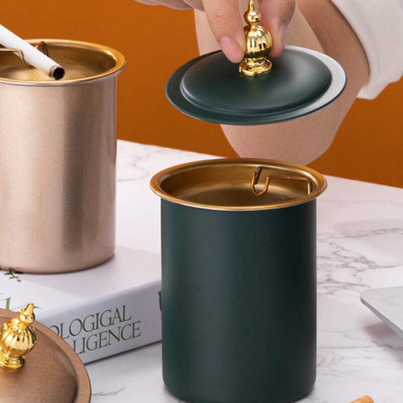 Scrumieră din oțel inoxidabil cu capac Pâlnie Scrumieră pentru mașină rezistentă la vânt Cupă fără fum Anti-Fly Ash Scrumieră pentru trabucuri Decorare pentru cameră de acasă