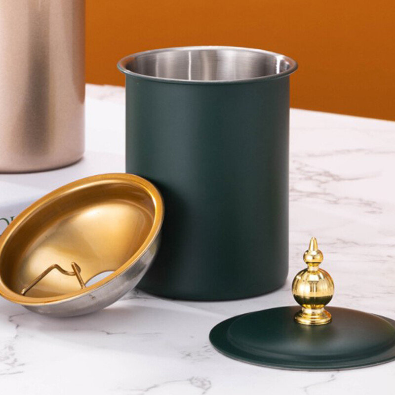 Scrumieră din oțel inoxidabil cu capac Pâlnie Scrumieră pentru mașină rezistentă la vânt Cupă fără fum Anti-Fly Ash Scrumieră pentru trabucuri Decorare pentru cameră de acasă