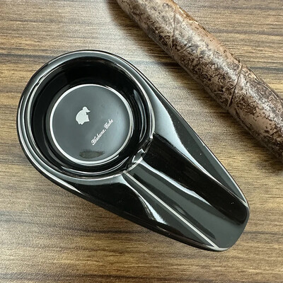 1 tk musta keraamika sigari tuhatoos, taskusse kinnitatav reisituhatoos