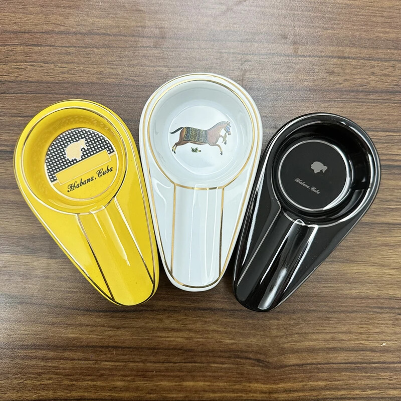 1 tk musta keraamika sigari tuhatoos, taskusse kinnitatav reisituhatoos