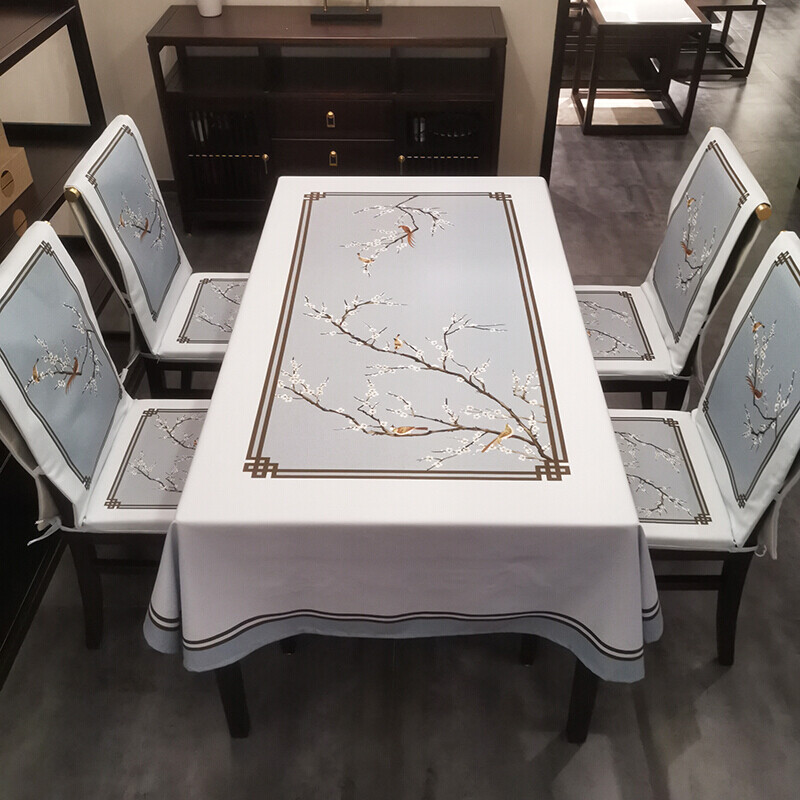 Kaasaegsed lihtsad ristkülikukujulised laudlinad pühadepeokaunistus Veekindel kortsudekindel laudlina pulmakaunistuseks