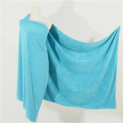 Padidinti ir sutirštinti mikropluošto rankšluostis, itin minkštas, itin sugeriantis ir greitai džiūstantis rankšluostis