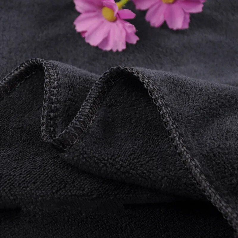 Sutirštinti padidinto ypač smulkaus pluošto „Fitness“ greitai džiūstantis sportinis rankšluostis „Fitness“ sportinis vonios rankšluostis (juodas)