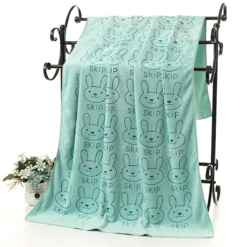 70 * 140 uut moodsat, pehmest mikrokiust rannarätikust ujumismasinat, kerget, suurt sportlikku reisitarvikut