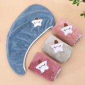 „Strawberry Star“ animacinių filmų įvyniojamas rankšluosčių dangtelis Koralų vilnos džiovinantis plaukų rankšluostis, stiprus vandenį sugeriantis mikropluošto dušo kepuraitė moterims