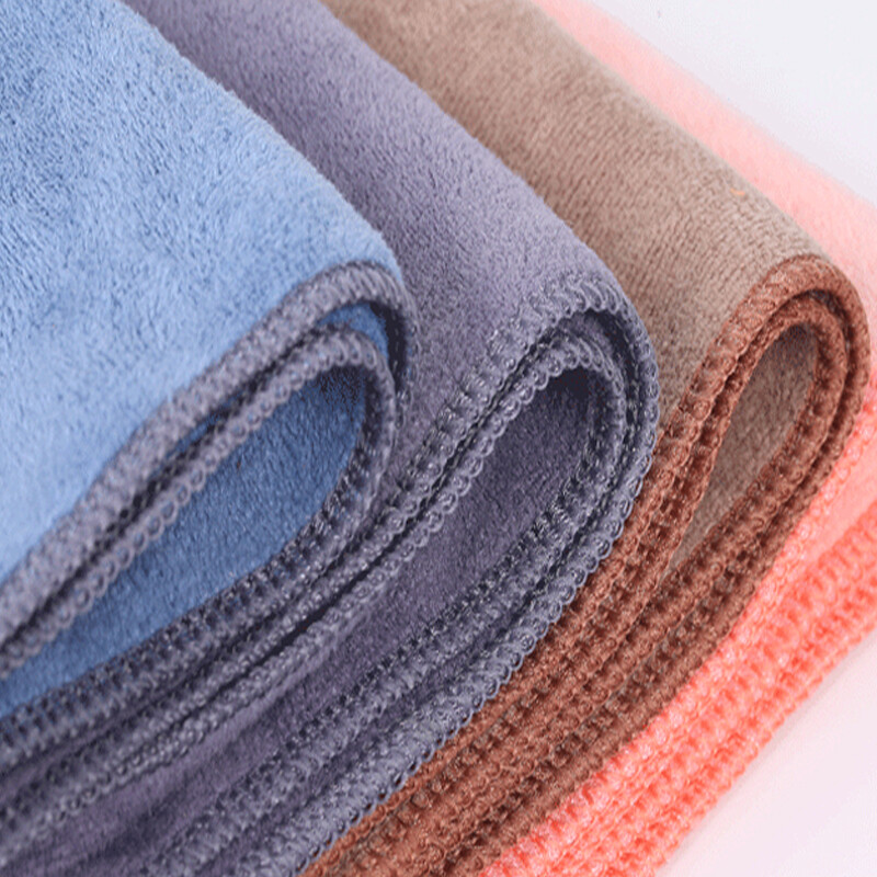 Mikropluošto sporto salės vandenį sugeriantis sportinis rankšluostis Itin minkštas ir greitai džiūstantis prakaito valymas, skirtas tenisui, jogai, dviračių sportui, plaukimui