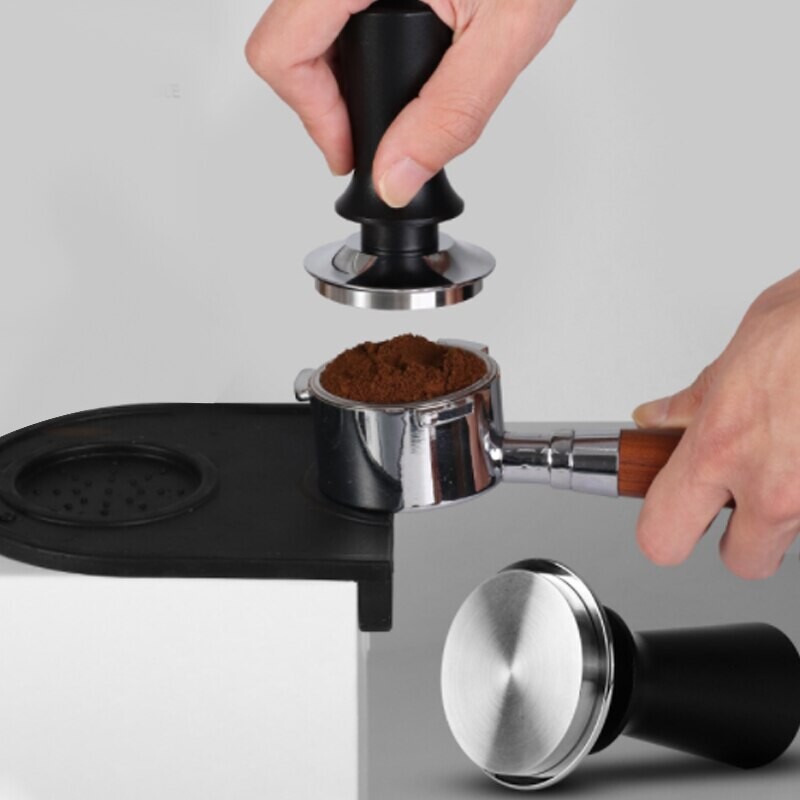51mm 53mm 58mm Espresso Tamper Barista Tamper cafea cu tampere calibrate din oțel inoxidabil încărcate cu arc