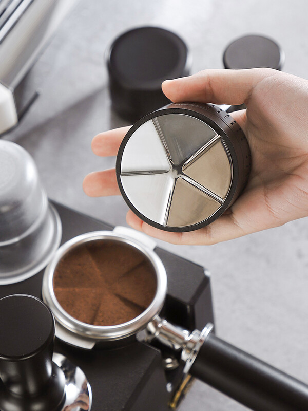 51/53/58 mm kavos skirstytuvo lygintuvas Savaiminio gravitacijos miltelių skirstytuvas 5 celiuliozės pagrindo nerūdijančio plieno kavos tamper kavos įrankis