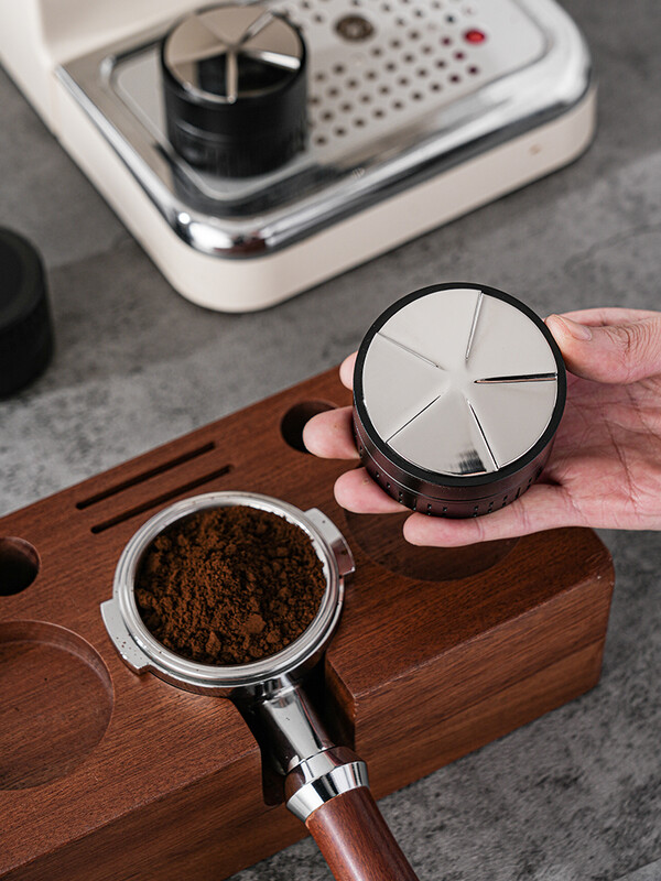 51/53/58 mm kavos skirstytuvo lygintuvas Savaiminio gravitacijos miltelių skirstytuvas 5 celiuliozės pagrindo nerūdijančio plieno kavos tamper kavos įrankis