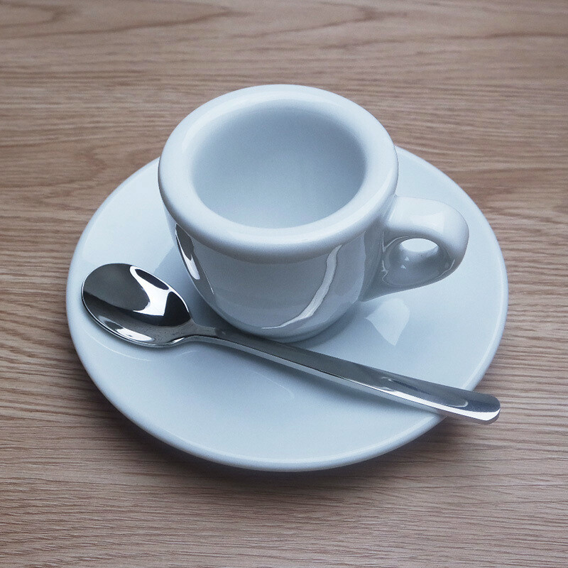 Nuova Point Classic Esppresso tassi ja taldriku komplekt Professionaalne võistlustase Thicken Bone China kohvikruusi ja taldriku komplekt