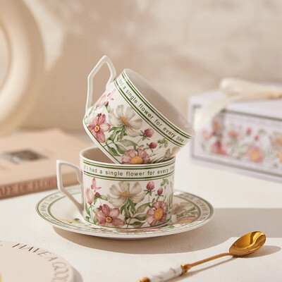 Nouă cană din ceramică retro franceză, 350 ml, ceașcă de cafea cu flori rafinate și farfurie, ceașcă de ceai de camelie după-amiază, cadou romantic, ceașcă de apă