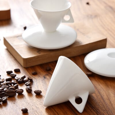 INS Light Luxury Bone China Con de tip ESPRESSO SHOT Cupă din ceramică Piramidă Căni mici de cafea și farfurii Seturi Demitasse Ceai de ceai