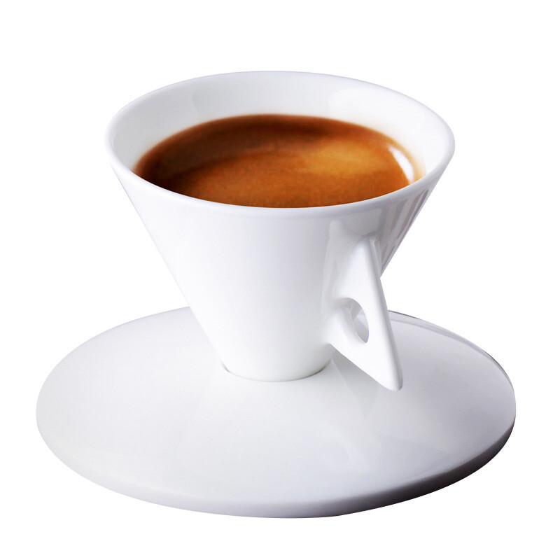 INS Light Luxury Bone China koonuse tüüpi ESPRESSO SHOT Cup keraamiline püramiid Väike must kohvikruusi ja alustassi komplektid Demitasse teetass