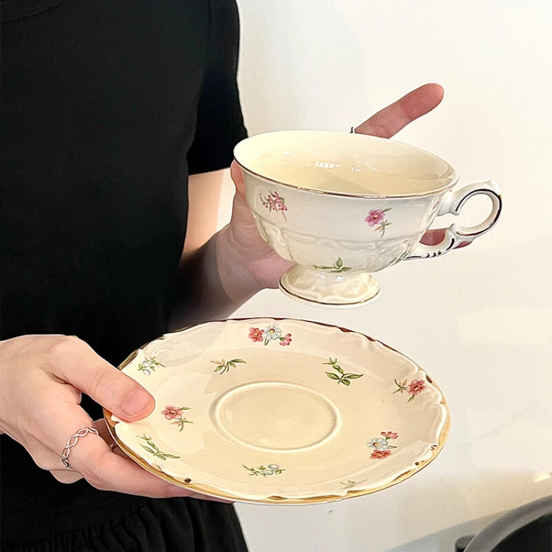 Prancūziškas retro kavos rinkinys lėkštė Keraminė romantiška popietės arbatos puodelis kavos puodelis lėkštė 200 ml puodelio padėklas Kavinė puodelis vakarėlio puodelis