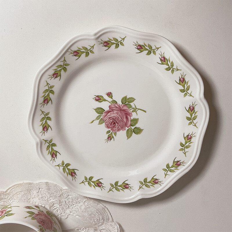 Retro Rose kohvitasside ja alustasside komplekt Inglise punase tee tassid Keraamiline taldrik Peen kruusid Kodu magustoidutaldrik Kingitustrummel