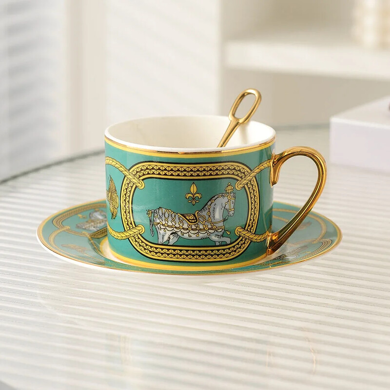 2023. aasta uus keraamiline kohvitassi alustassi komplekt Loominguline lihtne kodukontori pärastlõunane lilletee tassid kandiku teekomplektiga joogikomplektiga kingitus