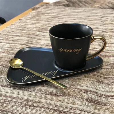 Kohvipiima tee tass kontorihotelli vaba aja tee kinkekarbi tass lusikaga Euroopa luksuslik keraamiline büroo kohvitass telkimine