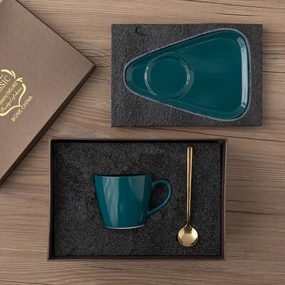 Kohvipiima tee tass kontorihotelli vaba aja tee kinkekarbi tass lusikaga Euroopa luksuslik keraamiline büroo kohvitass telkimine