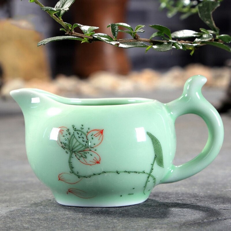 Keraminis kiniškas Kung Fu arbatos indų rinkinys, rankomis dažytas apvalus Celadon Lotus arbatos puodas Koi žuvies dizainas, rankų darbo