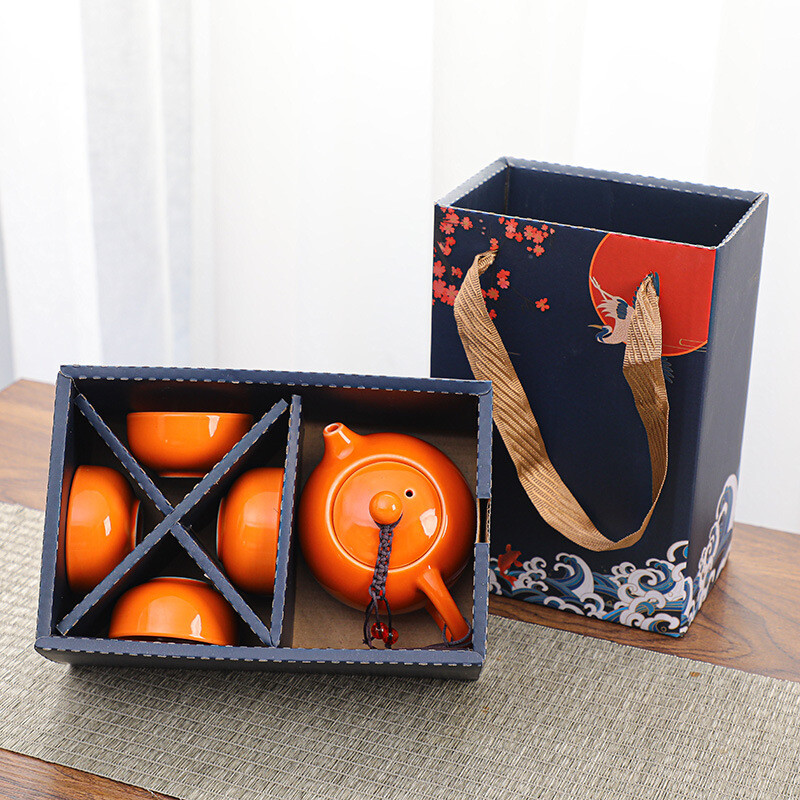 Kiniškas Kung Fu kelionių rinkinys, Keraminis nešiojamas arbatinukas, Porcelianinis arbatinukas, Gaiwan arbatos puodeliai, Arbatos įrankis su kelioniniu maišeliu, 4 puodeliai