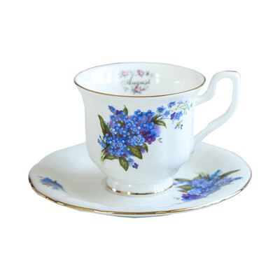 Keraamiline tass ja alustass Retro lilledega kohvikruus teetass Bone China Elegant Month Cup alustassi komplekt sünnipäevaks kingitus kodukaunistusega jooginõud