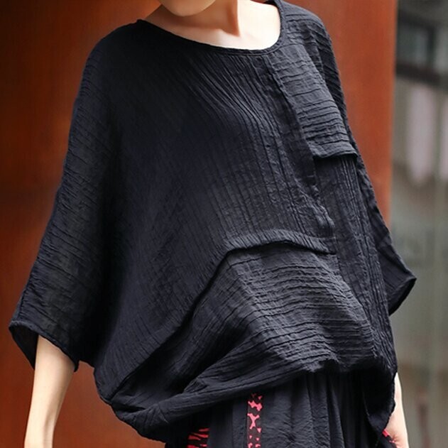 2024 m. Nauji vasariniai moteriški marškinėliai trumpomis rankovėmis, juodi marškinėliai su apvaliu kaklu, laisvo asimetrinio dizaino didelio dydžio viršutinė dalis