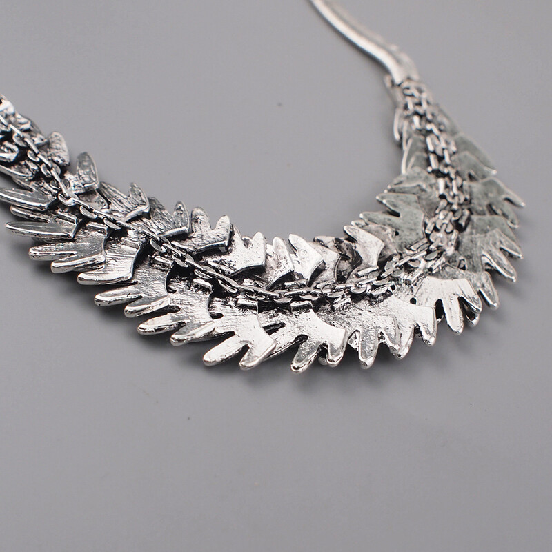 Euroopa ja Ameerika liialdatud mood sulgedest isikupära kaelakee retro metallist lühikesed kaelakeed aksessuaarid ketitarvikud hulgimüük