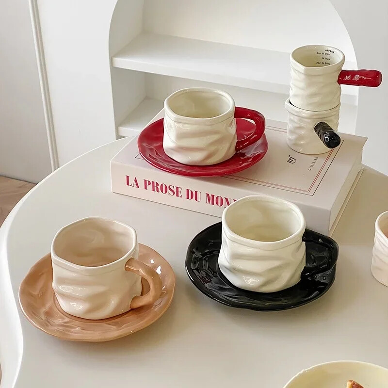 Design rafinat plisat Set ceașcă de cafea și farfurii din ceramică Cană din ceramică de 230 ml Cana ceai de după-amiază Cuplu ceașcă de apă Mic dejun lapte