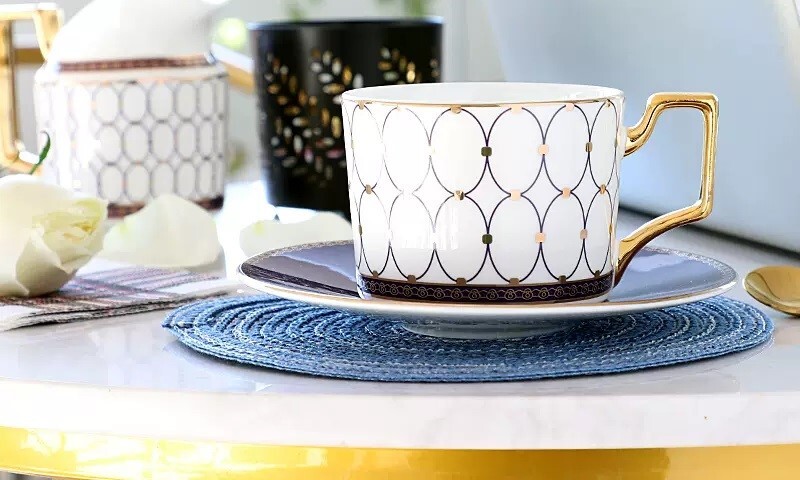 240ml, luuportselan espressotass, sinine üllas disain, portselanist kohvikruusid alustassiga, õrn keraamiline kohvitass, teekomplekt