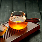 Kūrybingas karščiui atsparus stiklas šviesaus šono medinės rankenos arbatos dozatorius Fair Cup su filtru Kungfu arbatos rinkinys arbatinukas arbatos virimo aparatas