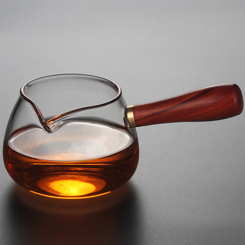 Kūrybingas karščiui atsparus stiklas šviesaus šono medinės rankenos arbatos dozatorius Fair Cup su filtru Kungfu arbatos rinkinys arbatinukas arbatos virimo aparatas