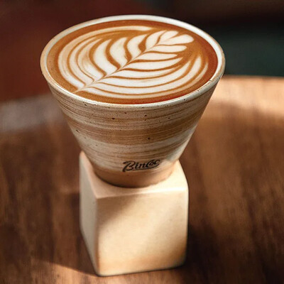 Retro japonų trikampio kūgio formos keramikos arbatos kavos puodelis Keraminis meninis kavos puodelis Keraminis kapučino gėlių puodelis namų kavinei