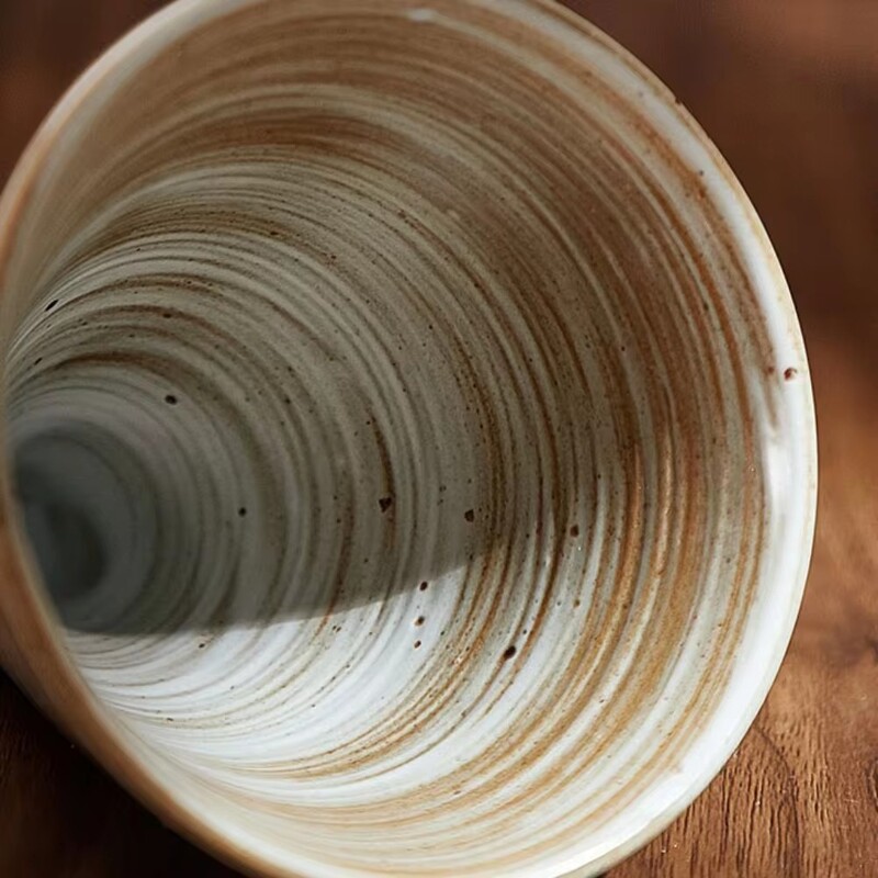 Retro japonų trikampio kūgio formos keramikos arbatos kavos puodelis Keraminis meninis kavos puodelis Keraminis kapučino gėlių puodelis namų kavinei