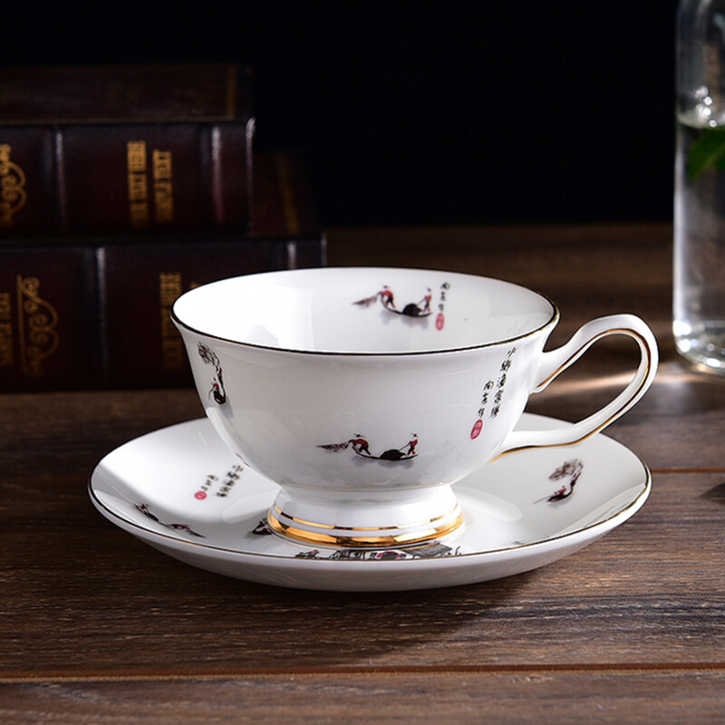 Arbatos puodelių rinkinys Menas Tapyba Kultūriniai Kavos Drabužiai Bone China Kavos rinkiniai Prabangūs Dovanų Puodeliai ir lėkštės su šaukštu