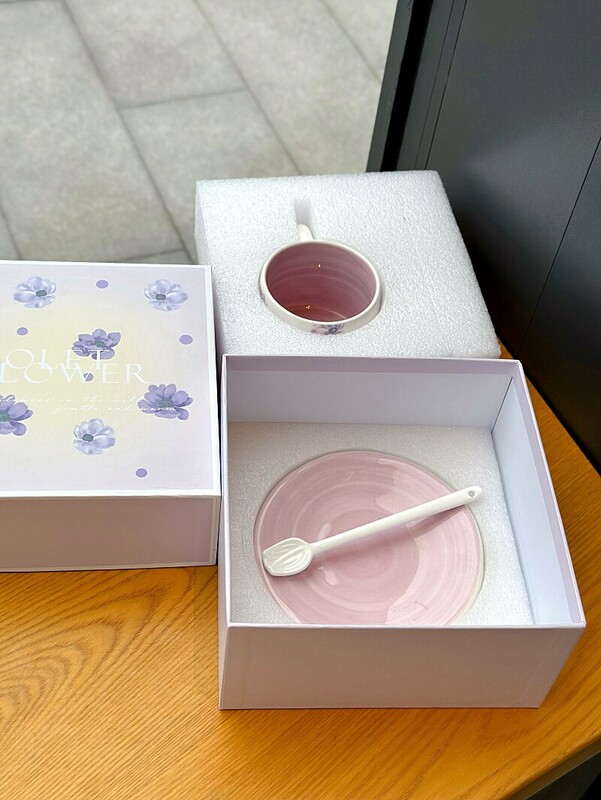 250 ml Prancūziškas rankomis dažytas apatinis glazūra, violetinė violetinė kavos puodelis ir lėkštė moterims pusryčių popietės arbatos puodelio indas rankų dovana