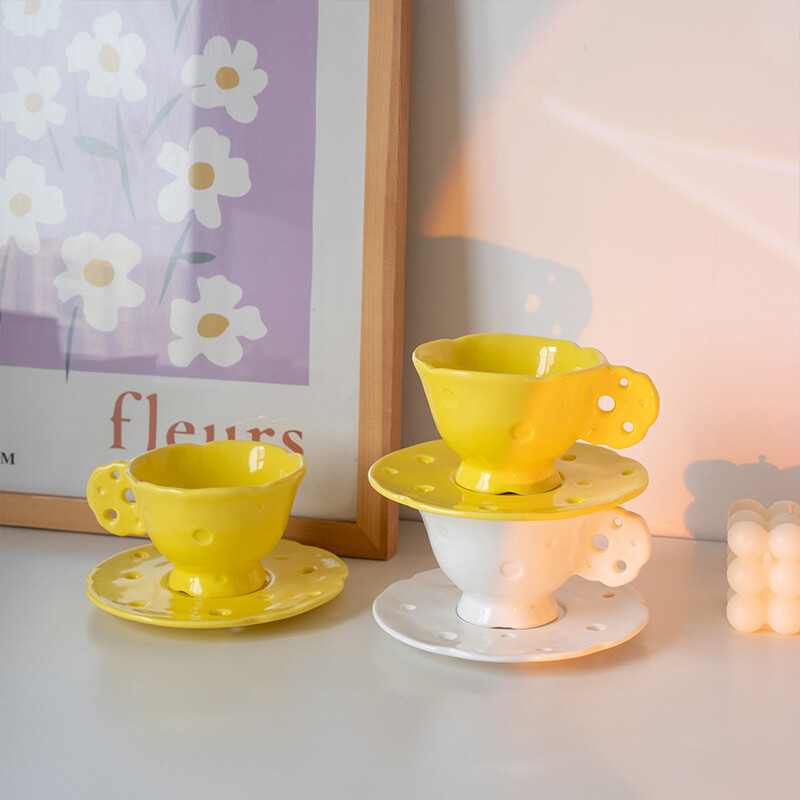 200 ml Korea juustu teemaline keraamiline kohvitassi ja nõudekomplekt piimakollane loominguline armas glasuurialune värviline piimatassi taldrikukomplekt kingitus