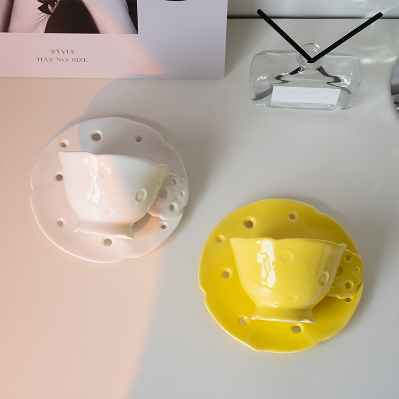 200 ml Korea juustu teemaline keraamiline kohvitassi ja nõudekomplekt piimakollane loominguline armas glasuurialune värviline piimatassi taldrikukomplekt kingitus