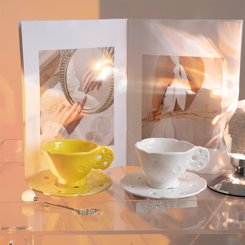 200 ml Korea juustu teemaline keraamiline kohvitassi ja nõudekomplekt piimakollane loominguline armas glasuurialune värviline piimatassi taldrikukomplekt kingitus