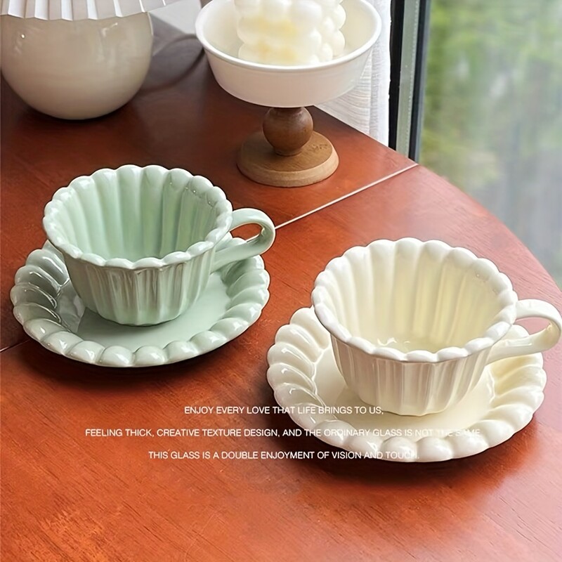 Gėlės formos puodelis Keramikos kavos puodelis ir lėkštė Popietės arbatos desertas Prabangus kūrybingas puodelis Mokytojo padėkos dovanos