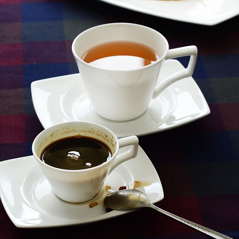 Bone China didelės talpos kavos puodelis ir lėkštė Europos prabangus keraminis puodelis ir lėkštė Latte puodelis 85-185 ml arbatos puodelis ir lėkštė