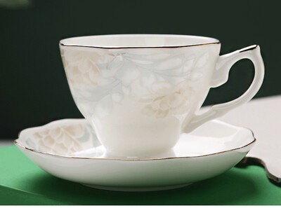 175 ml kaulinis porcelianinis kavos puodelio ir lėkščių rinkinys Europietiškas kaulinis porcelianinis puodelis indų vandens puodelis Britų popietės arbata Kūrybinė dovana