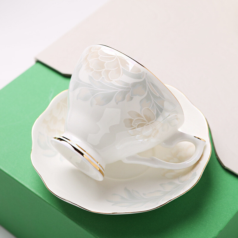 175 ml kaulinis porcelianinis kavos puodelio ir lėkščių rinkinys Europietiškas kaulinis porcelianinis puodelis indų vandens puodelis Britų popietės arbata Kūrybinė dovana