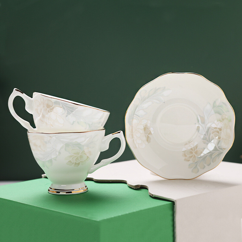 175 ml kaulinis porcelianinis kavos puodelio ir lėkščių rinkinys Europietiškas kaulinis porcelianinis puodelis indų vandens puodelis Britų popietės arbata Kūrybinė dovana